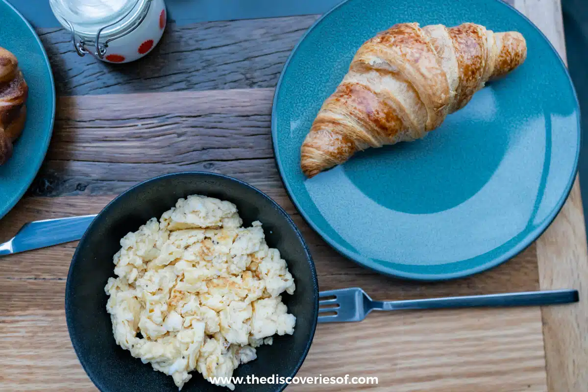 Breakfast delivered to the room